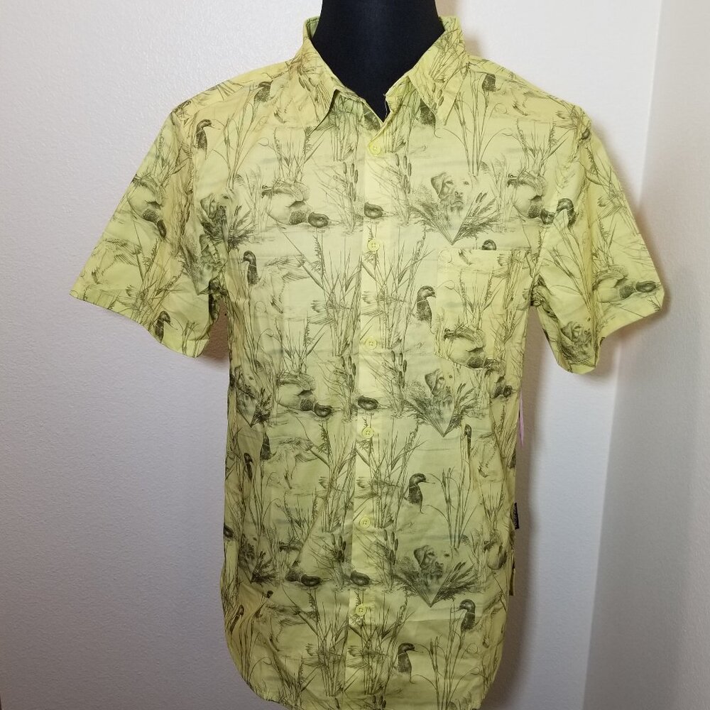 Psycho‎ Tuna Mallard Ducks Short Sleeve Button Up Shirt Mens Medium Colorful NWT